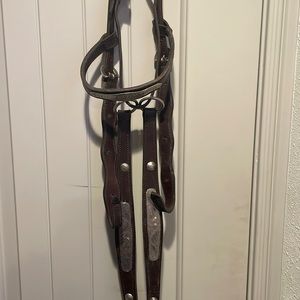 Headstall and breast collar set